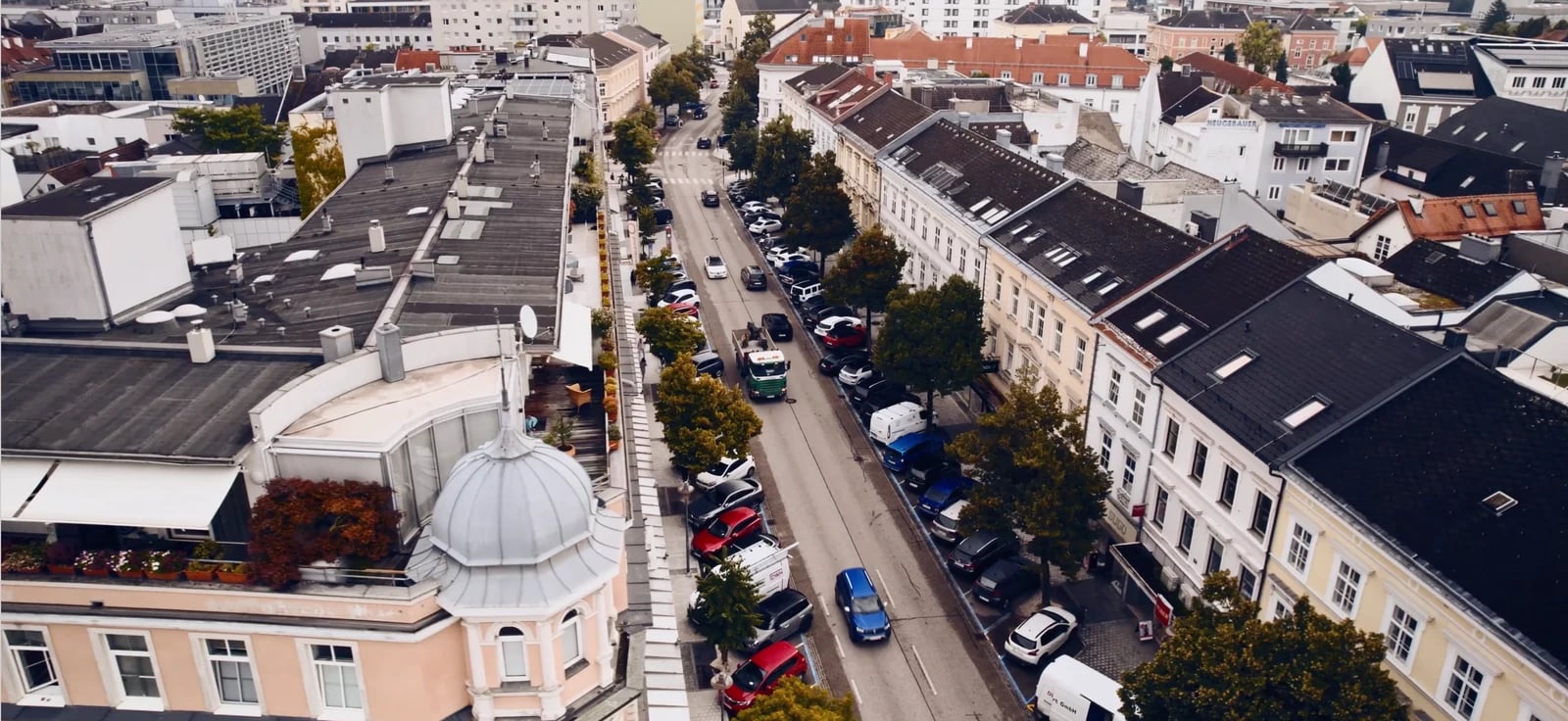 Drohnenaufnahme der Stadt Wels